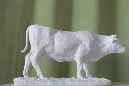 Sculpture animalière La vache Blonde d'Aquitaine 