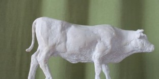 Sculpture animalière La vache Blonde d'Aquitaine © Fabien Lesbordes