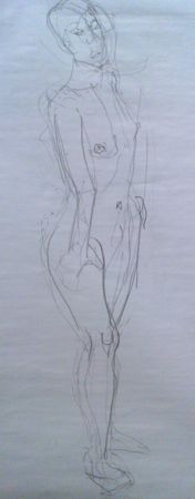 dessin de femme debout jambes croisées